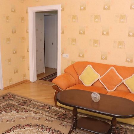 Апартаменты 100М2 В Малом Центре Еревана Eksteriør billede